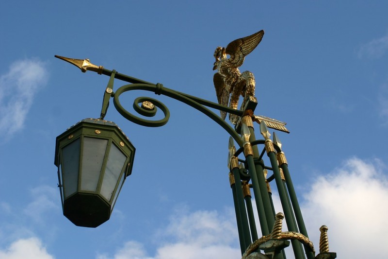 Фонарь. Небо. Петербург, источник фото: https://pixabay.com/ru/фонарь-позолота-небо-петербург-1230068/ Фонарь. Небо. Петербург, источник фото: https://pixabay.com/ru/фонарь-позолота-небо-петербург-1230068/