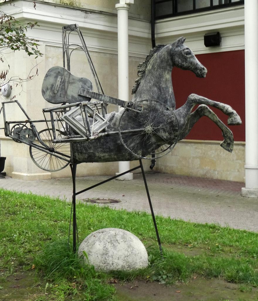 Скульптура в Измайловском саду.. Фото: citywalls.ru