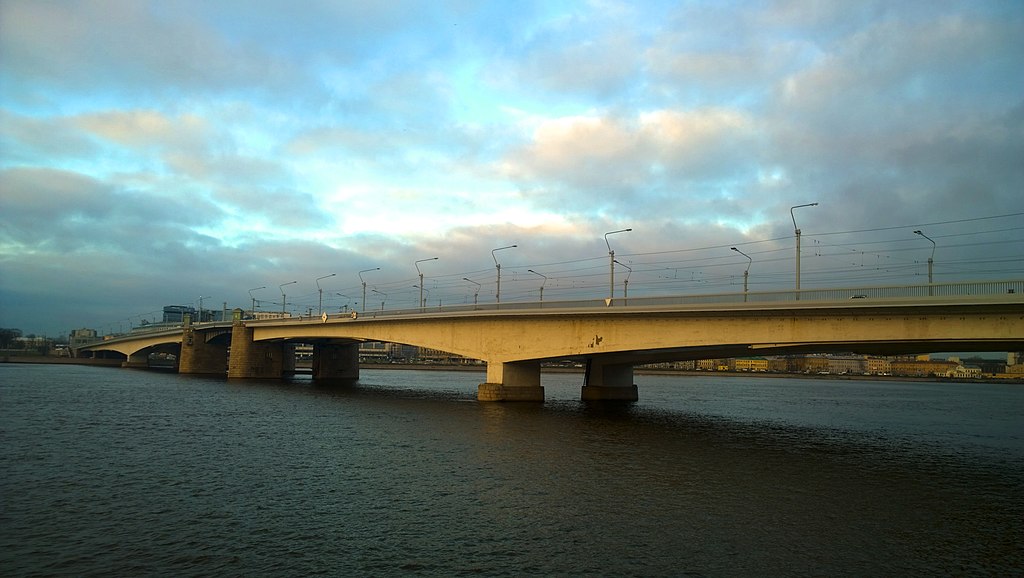 Мост александра невского развод фото