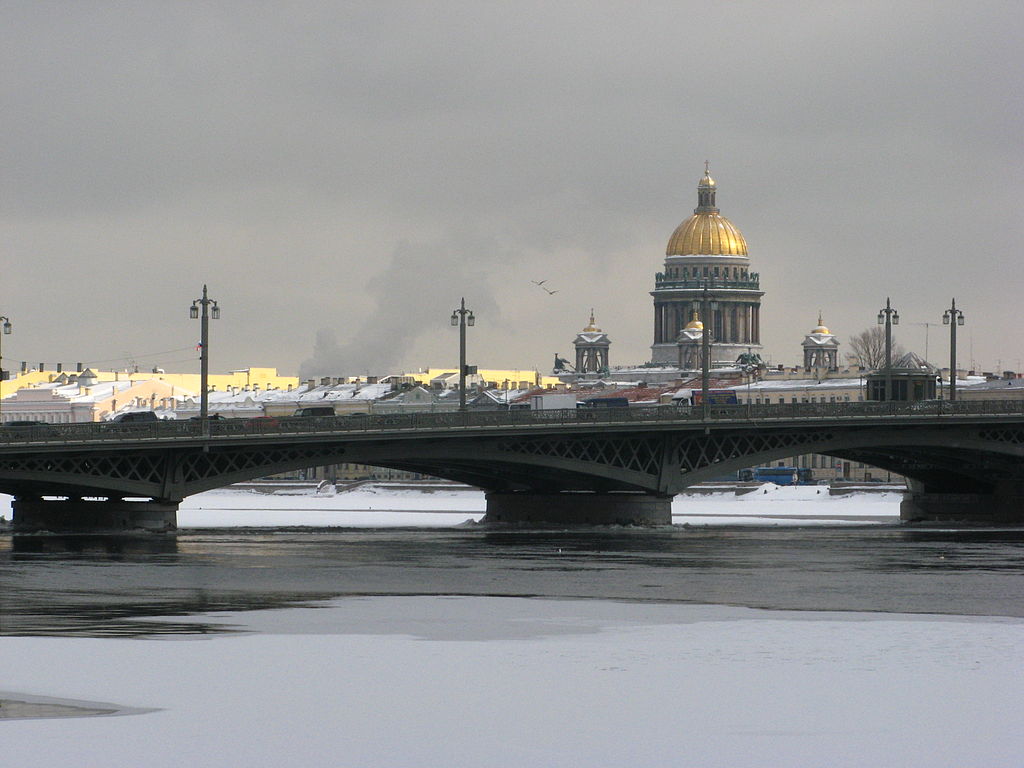 Благовещенский мост. Фото: Andrew Krizhanovsky (Wikimedia Commons)