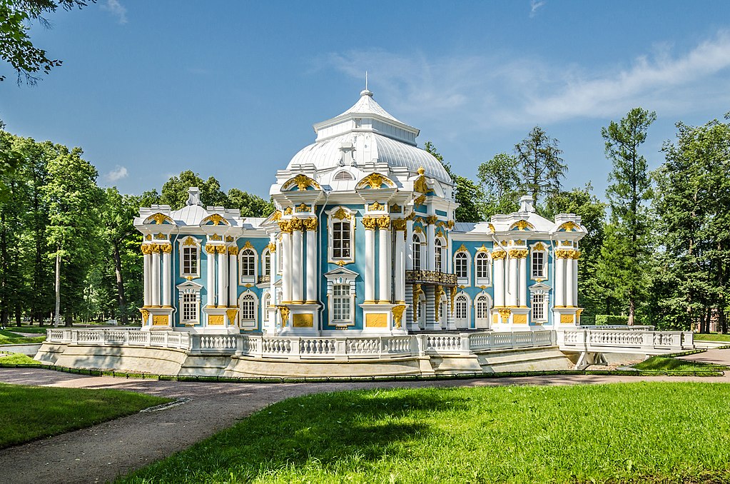 Павильон "Эрмитаж" в Екатерининском парке Царского села. Фото: Florstein (WikiPhotoSpace)