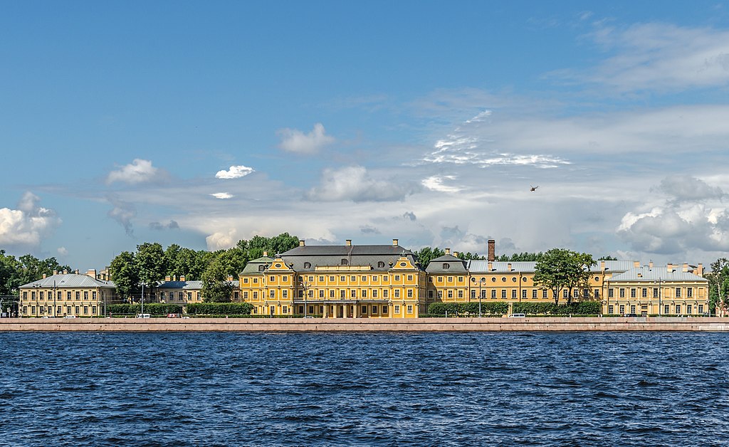 Меншиковский дворец в Санкт-Петербурге. Фото: Florstein (WikiPhotoSpace)