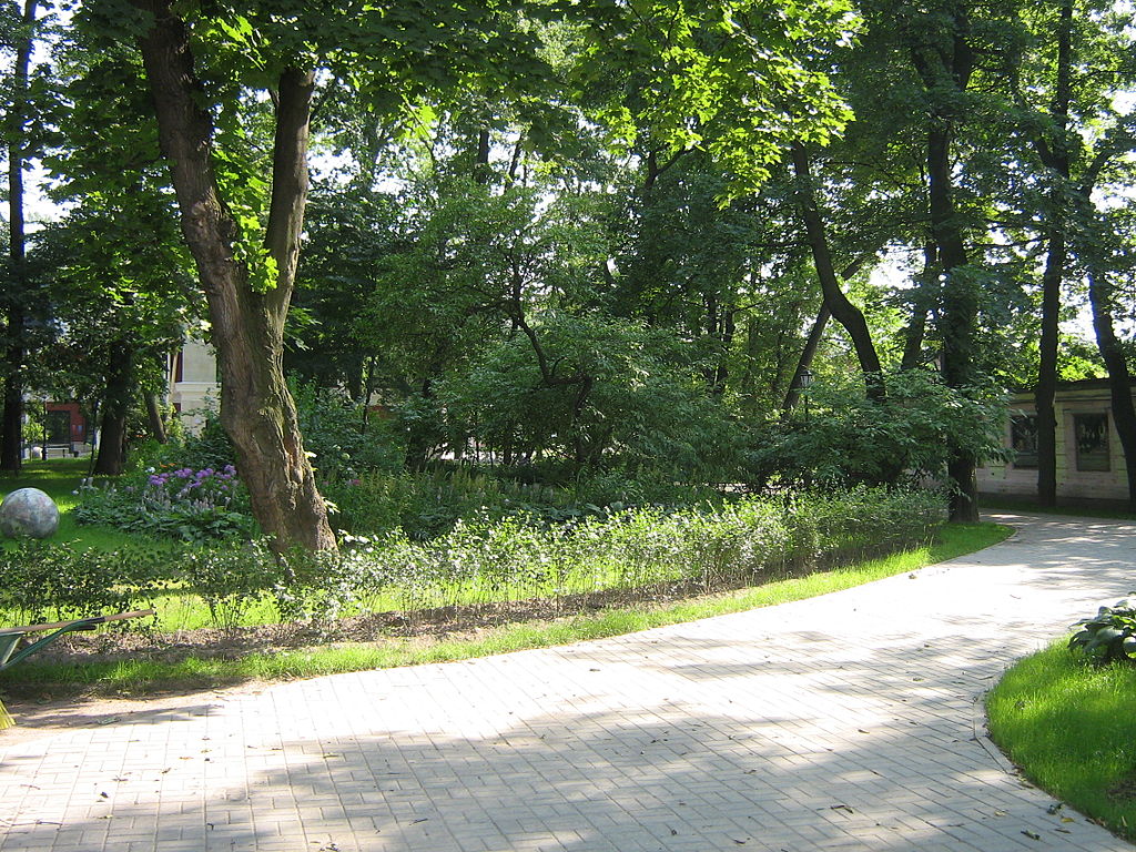 Измайловский сад. Фото: Peterburg23 (Wikimedia Commons)