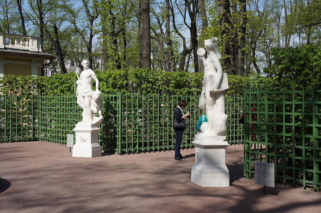 Скульптура Летнего сада. Статуи и бюсты. Фото: Евгений Со (Wikimedia Commons)