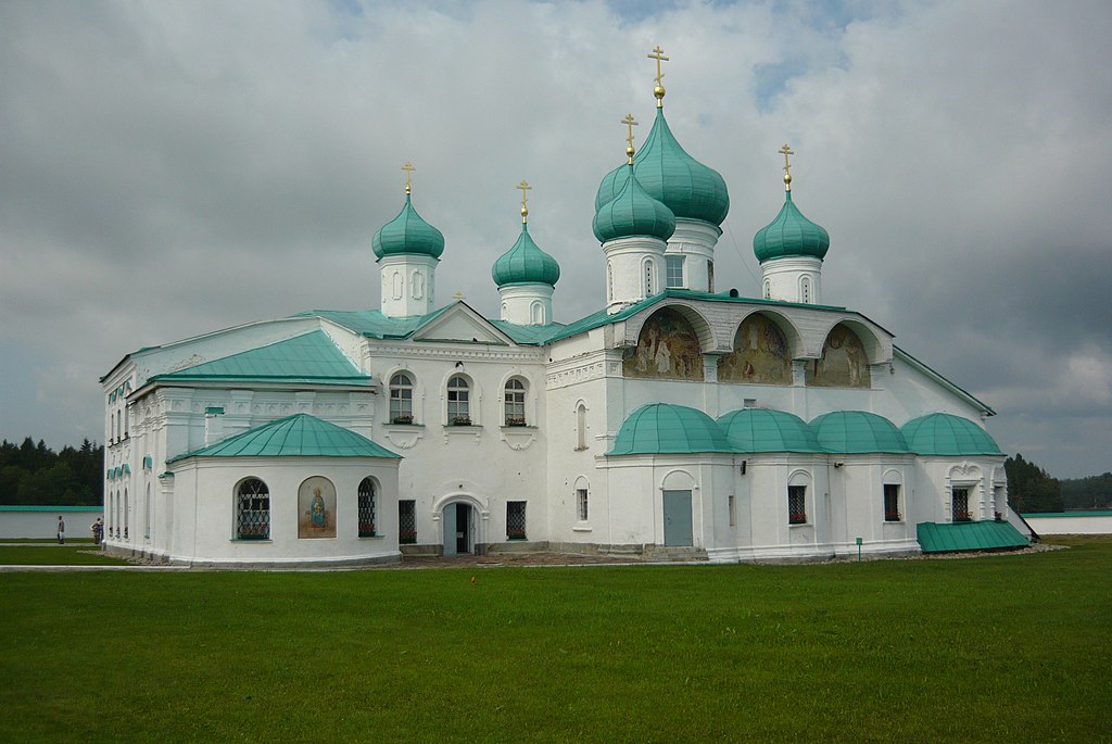 Свято-Троицкий Александра Свирского мужской монастырь. Фото: AleAlexander (Wikimedia Commons)