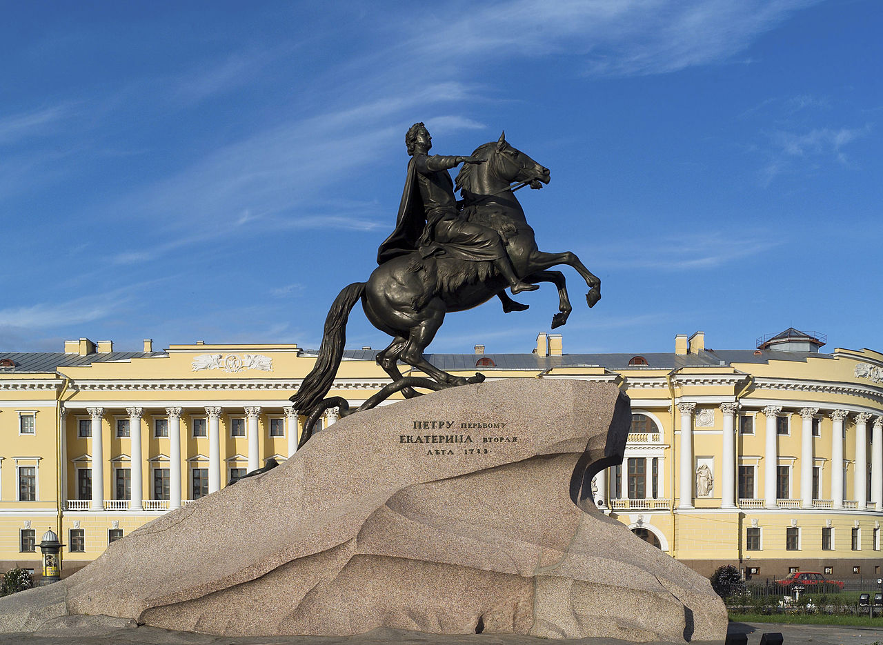 Памятник петру в санкт петербурге фото