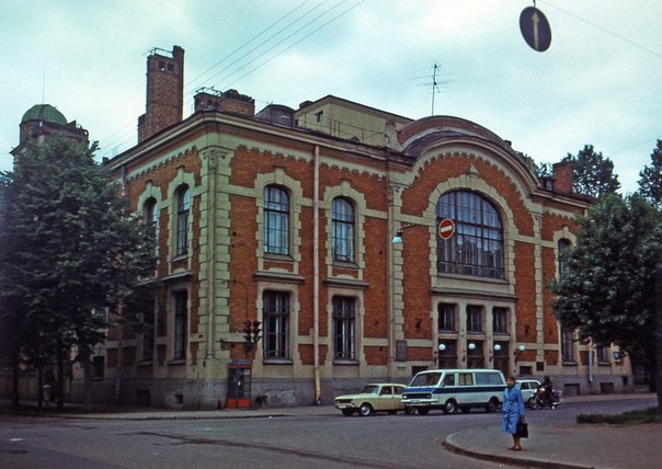 Дом культуры железнодорожников. 1987 г. Фото: citywalls.ru