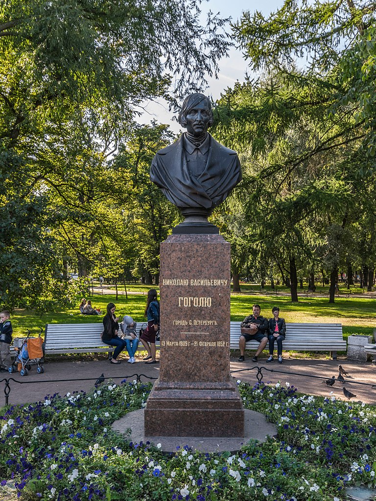 Памятник Гоголю в Александровском саду. Фото: Florstein (WikiPhotoSpace)