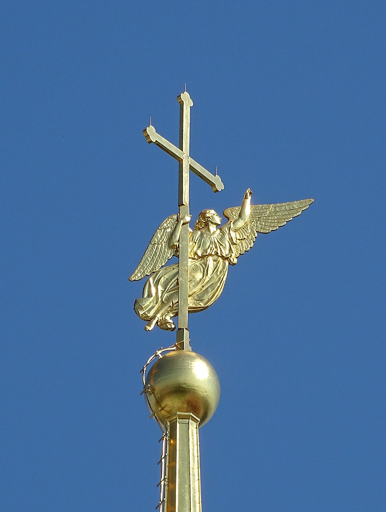 Ангел на шпиле Петропавловского собора. Фото: Ad Meskens (Wikimedia Commons)