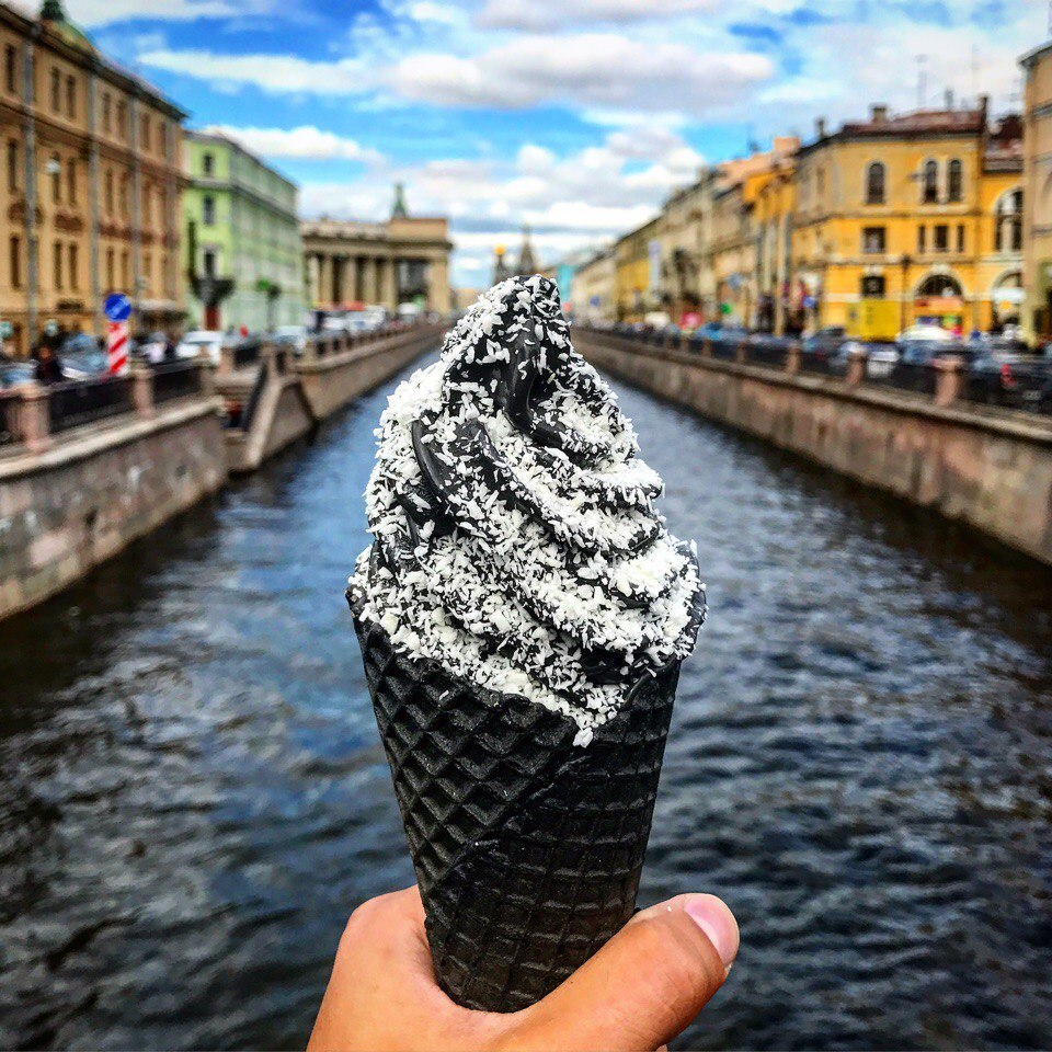 Где есть хит лета в Петербурге — чёрное мороженое | Санкт-Петербург Центр