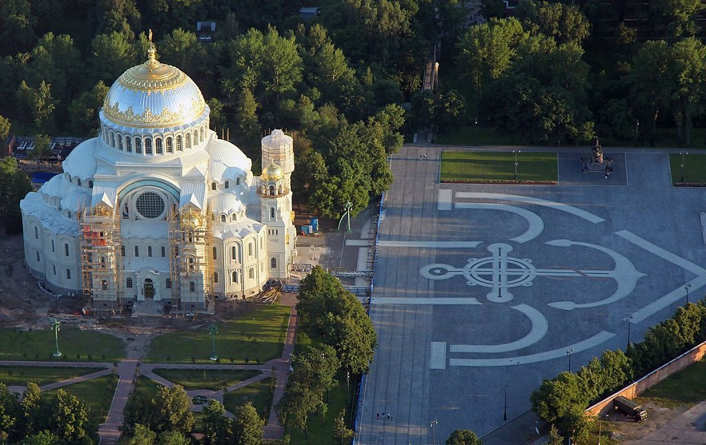 Морской Никольский Собор и Якорная площадь.Фото: iway.com