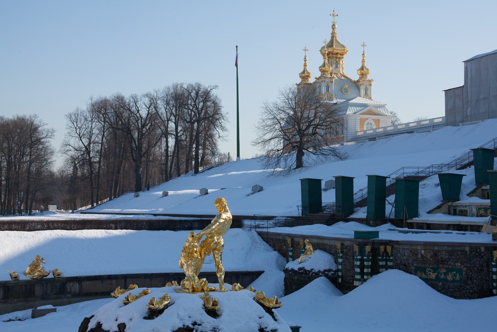 Зимний Петергоф. Фонтан "Самсон". Фото: peterhofmuseum.ru Зимний Петергоф. Фонтан "Самсон". Фото: peterhofmuseum.ru