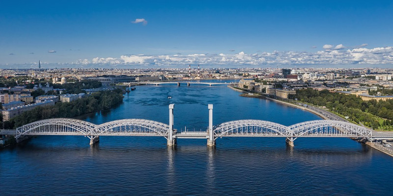 Река Нева. Фото: A.Savin (Wikimedia Commons · WikiPhotoSpace)