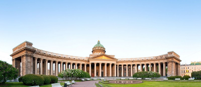 Казанский собор.https://upload.wikimedia.org/  