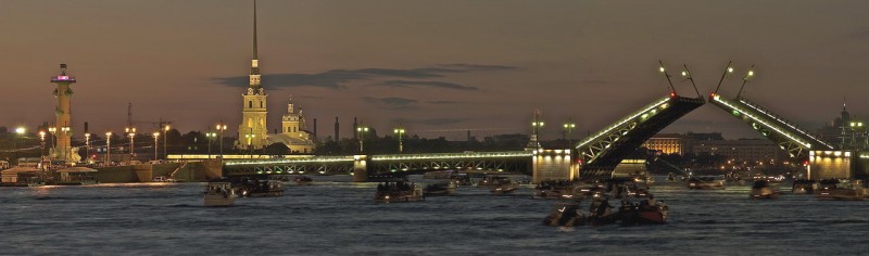 Дворцовый мост через Неву, источник фото: Wikimedia Commons, Автор: VFedorovski 