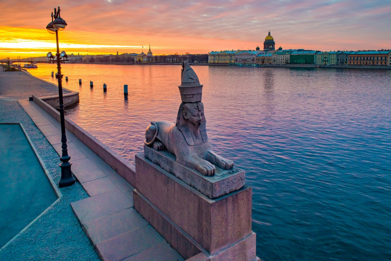 Санкт петербург у воды