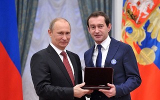 Церемония вручения государственных наград РФ, 26 декабря 2012 года, источник фото: http://www.kremlin.ru/events/president/news/17198/photos