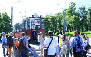 12 лет назад на проспекте Стачек заложили памятник Блокадному трамваю. Фото: vk.com/spbgupget