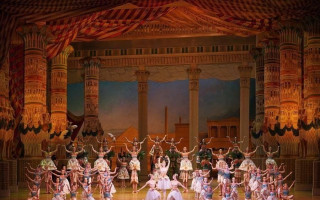 Автор: Александр Нефф Источник: https://www.mariinsky.ru/playbill/playbill/2023/5/29/2_1900/