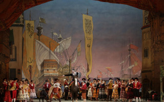 Автор: Наташа Разина Источник: https://www.mariinsky.ru/playbill/playbill/2021/11/14/1_1930/