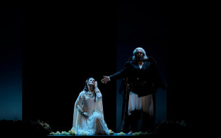 Автор: Михаил Вильчук Источник: https://www.mariinsky.ru/playbill/playbill/2023/10/11/2_1900/
