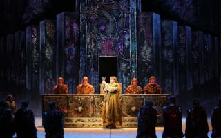 Автор: Наташа Разина Источник: https://www.mariinsky.ru/playbill/playbill/2022/4/14/1_1800/