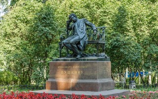 Памятник А. С. Пушкину в Царском селе, Санкт-Петербург, источник фото: Wikimedia Commons, Автор: Florstein