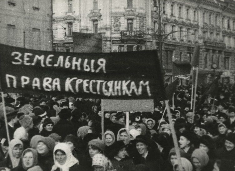 Женские демонстрации суфражисток в Петрограде. Фото: vk.com/myhistorypark_spb