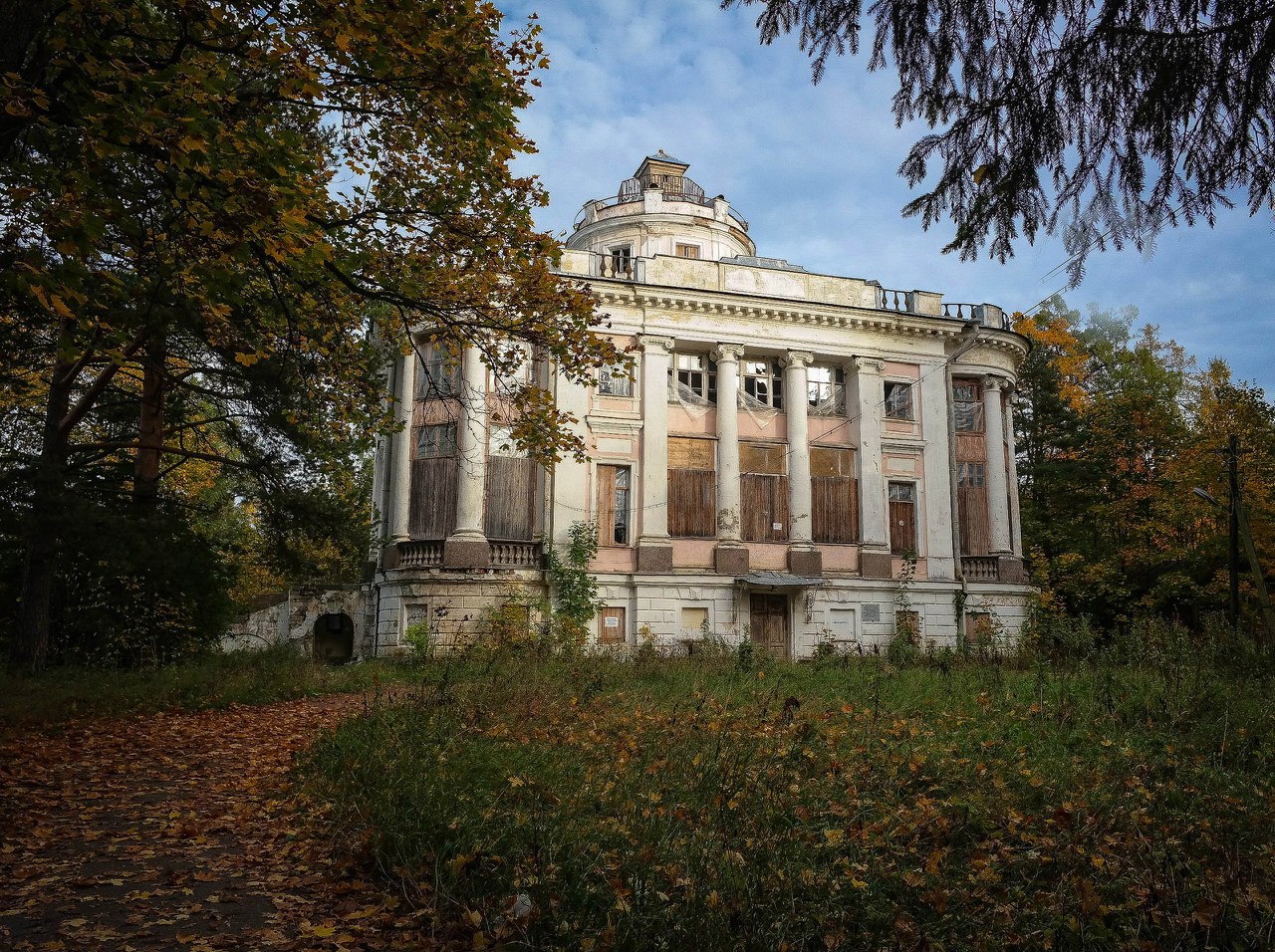 Усадьба демидовых в тайцах фото