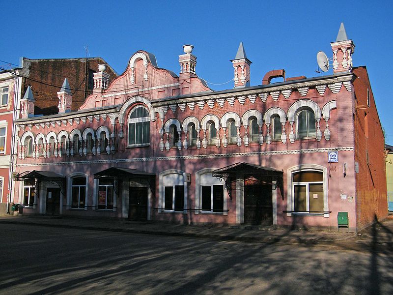 Вышний Волочёк. Старинное здание, источник фото: Wikimedia Commons, Автор: Борис Мавлютов
